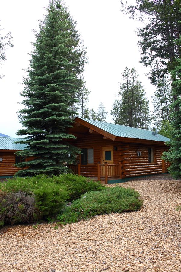 Silverwolf Log Chalets Coram Dış mekan fotoğraf